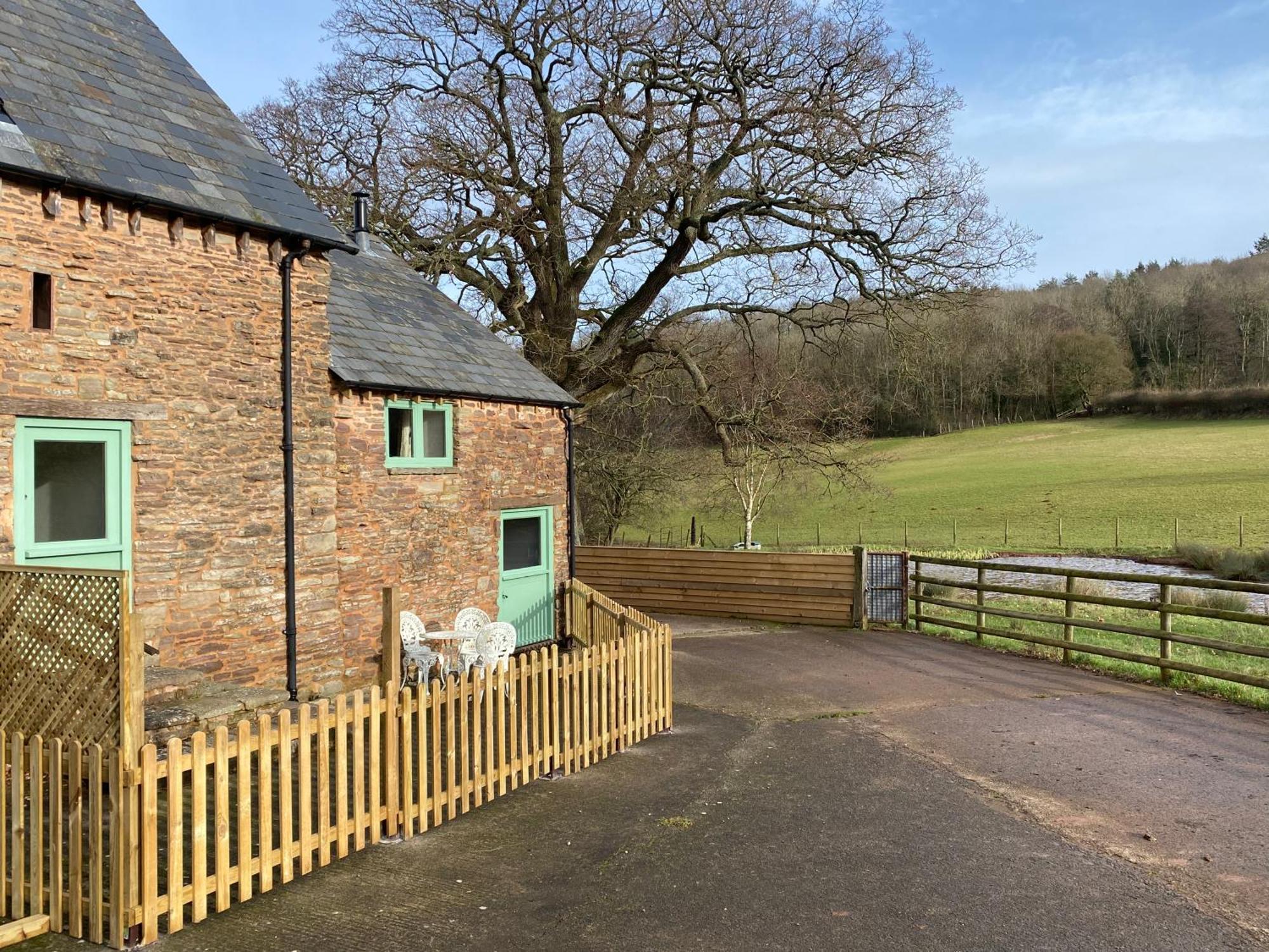 Oaklands Cottage On A Rural Farm Dingestow Exteriör bild